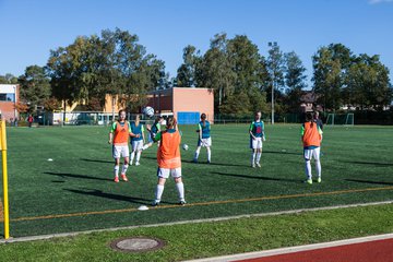 Bild 1 - B-Juniorinnen SV Henstedt Ulzburg - SG Weststeinburg : Ergebnis: 4:0